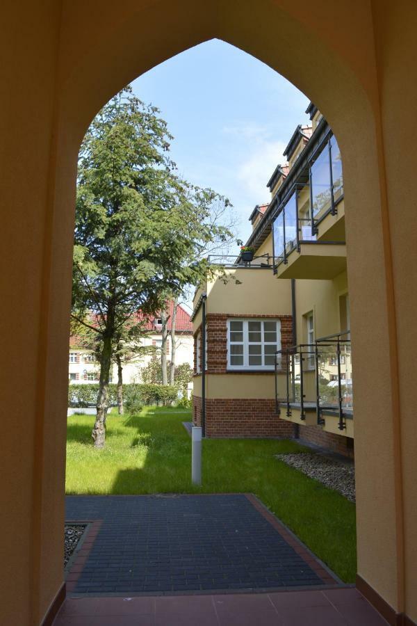 Marina Park Apartment Свиноуйсьце Экстерьер фото